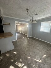 Building Photo - 2638 Deeb Dr