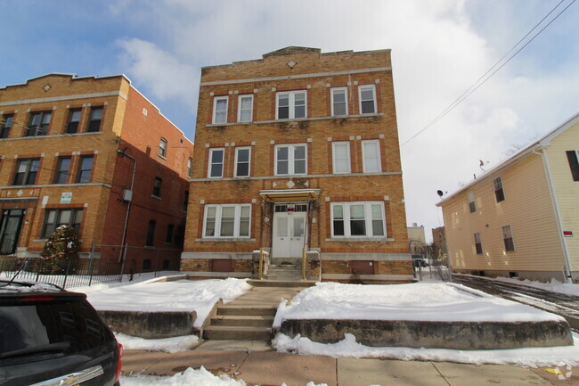 Building Photo - 142-144 Clark St