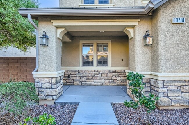 Foto del edificio - 10718 Mason Hill Ave