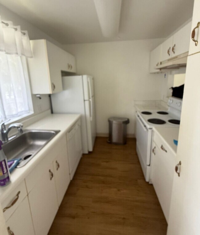 Foto del edificio - Lihue, Upper 2 bed 2 bath condo. Month to month