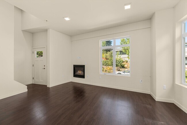Building Photo - 3454 8th Ave W