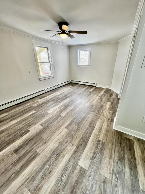 Building Photo - 416 Main St