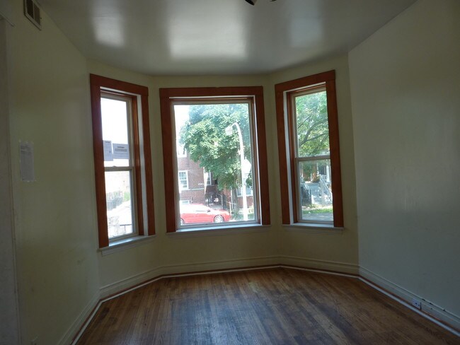 Foto del edificio - 1542 N Avers Ave