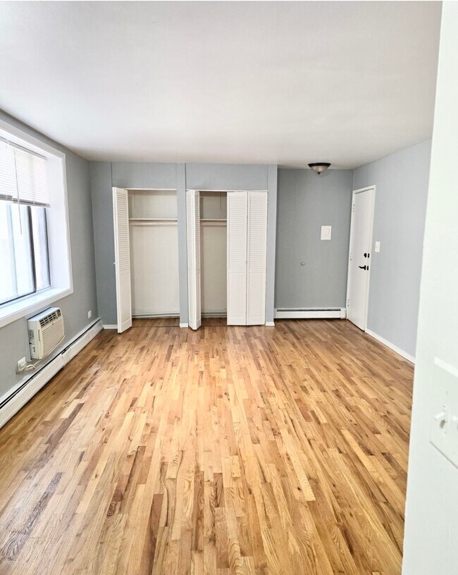 Foto del edificio - 1515 W Morse Ave