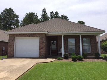 Primary Photo - 17 Oxford Dr