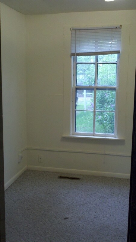 Building Photo - 716 Water St