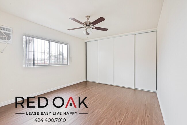 Foto del edificio - Serene One Bedroom with Stainless Steel Ap...
