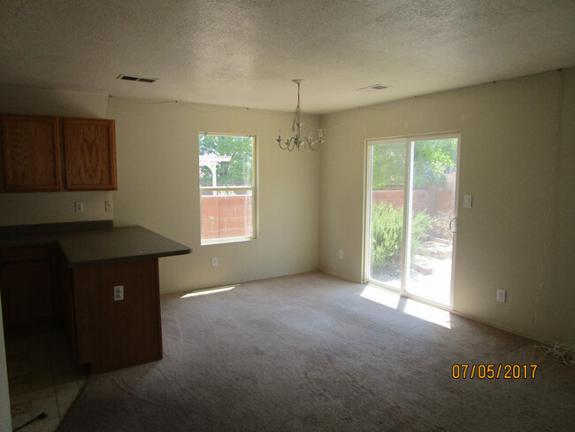 Building Photo - NW 3BR 2.5B 2CG 2000SF