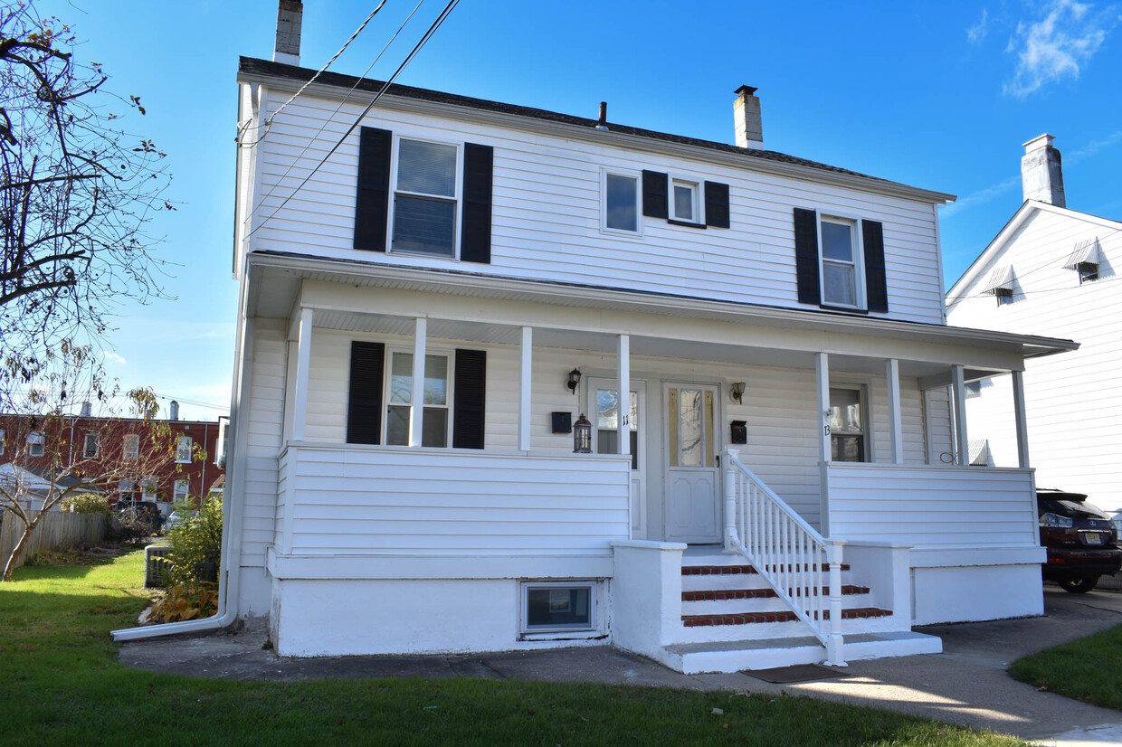 Front - 11 Church St