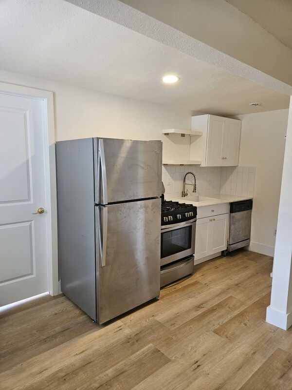 Foto del edificio - 410 Randall St