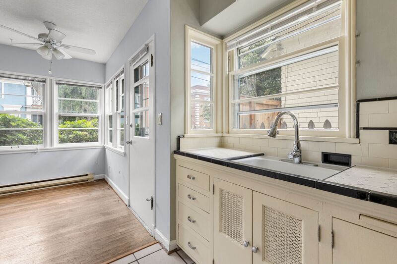 Foto principal - 1516 NE Schuyler St