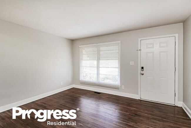 Building Photo - 3800 Seaman Dr