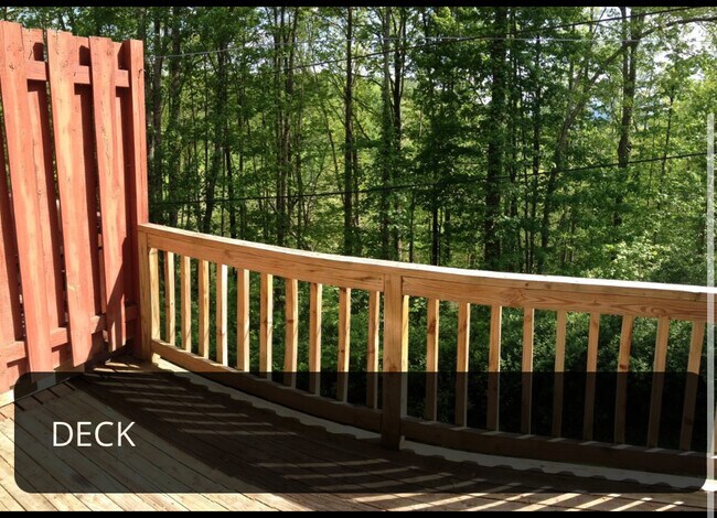 Foto del edificio - 485 Woodland Ct SE