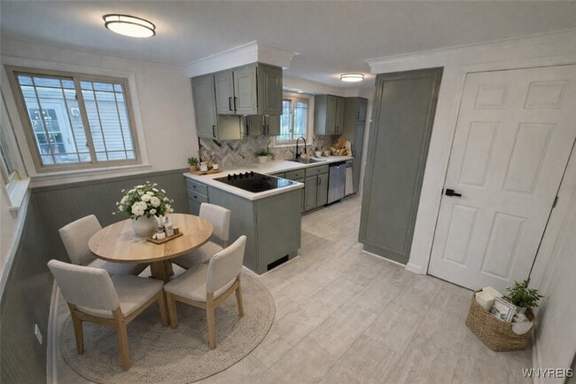 Building Photo - 307 Grandview Ave