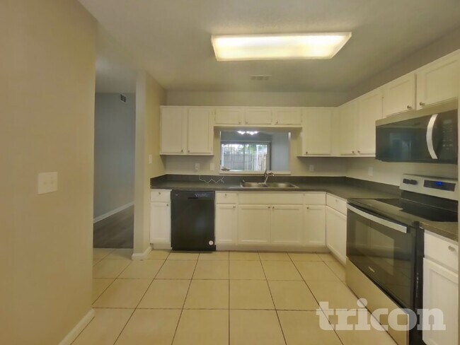 Foto del edificio - 12362 Mastin Cove Rd