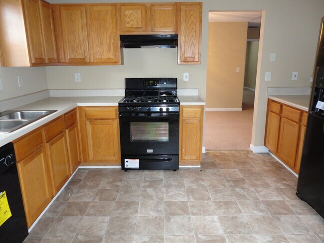 Building Photo - 2901 Horseshoe Bend Rd SW