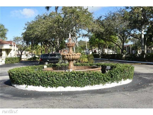 Foto del edificio - 2445 SW 18th Ter