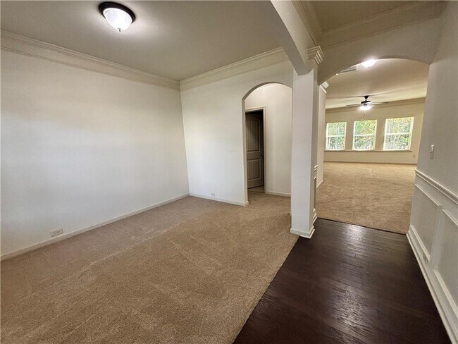 Foto del edificio - 609 Stonehurst Ln