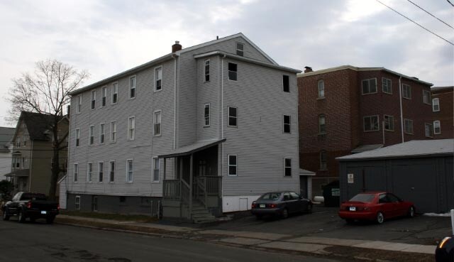 Building Photo - 5 Lyman St