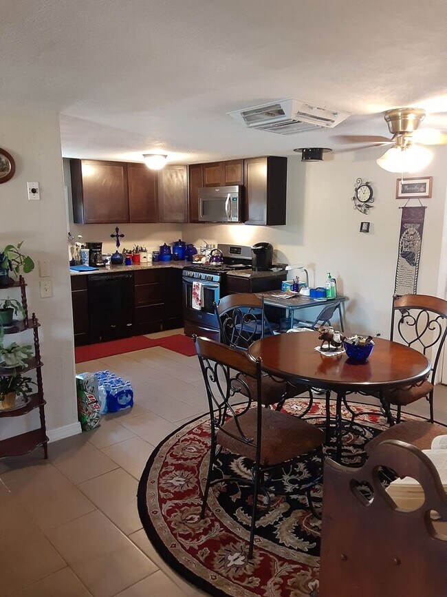 Foto del edificio - 3 Bedroom 2 Bath in Cortez