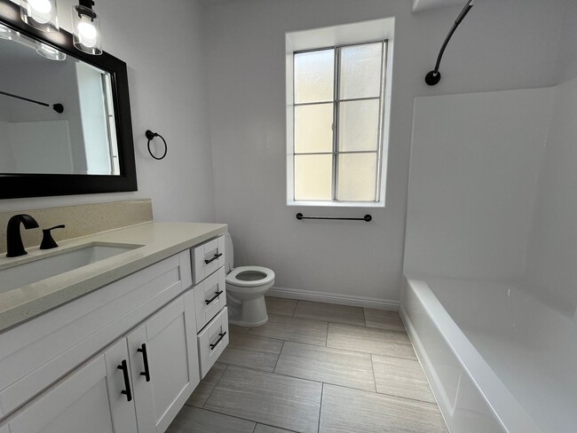 Foto del interior - 114 North Doheny Drive