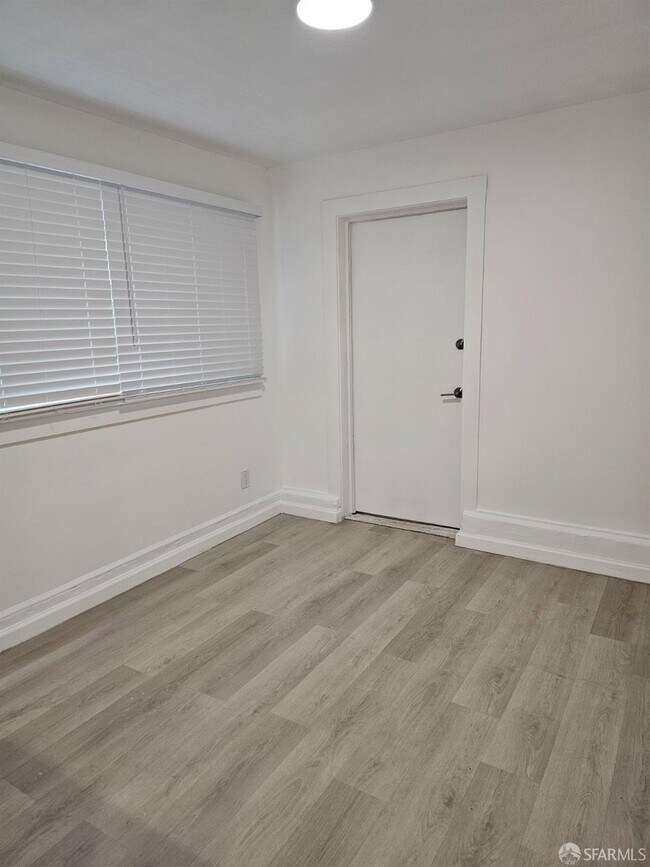 Foto del edificio - 615 15th Ave