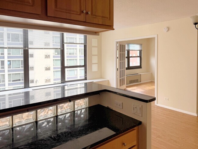 Foto del edificio - 1313 N Ritchie Ct