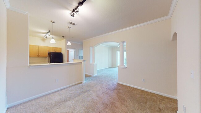 Foto del edificio - Welcome home to this charming 2-bedroom, 2...