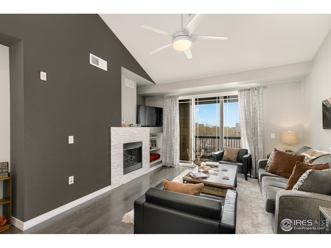 Living Room - 2133 Krisron Rd