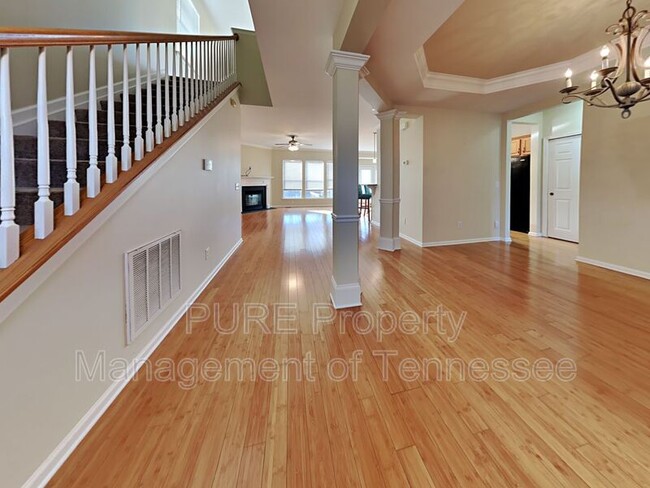 Building Photo - 3045 Brookview Forest Dr