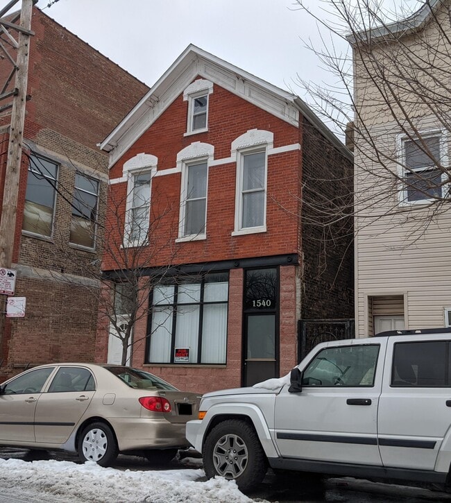 Building Photo - 1540 W 17th St