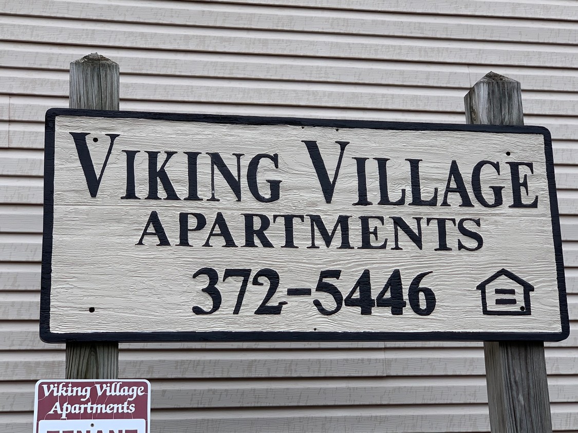 Foto del edificio - Viking Village Apartments