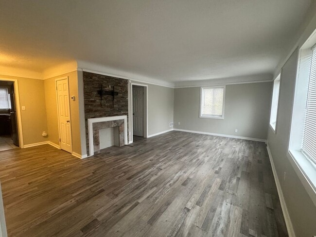 Foto del edificio - 1453 Harvard Blvd