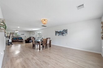 Building Photo - 17142 Carshalton Ct