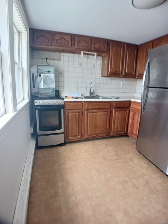 Building Photo - 39 Bickford Ave