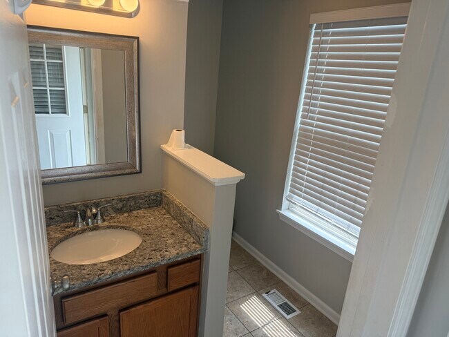 Building Photo - 1108 Grand Lake Ct