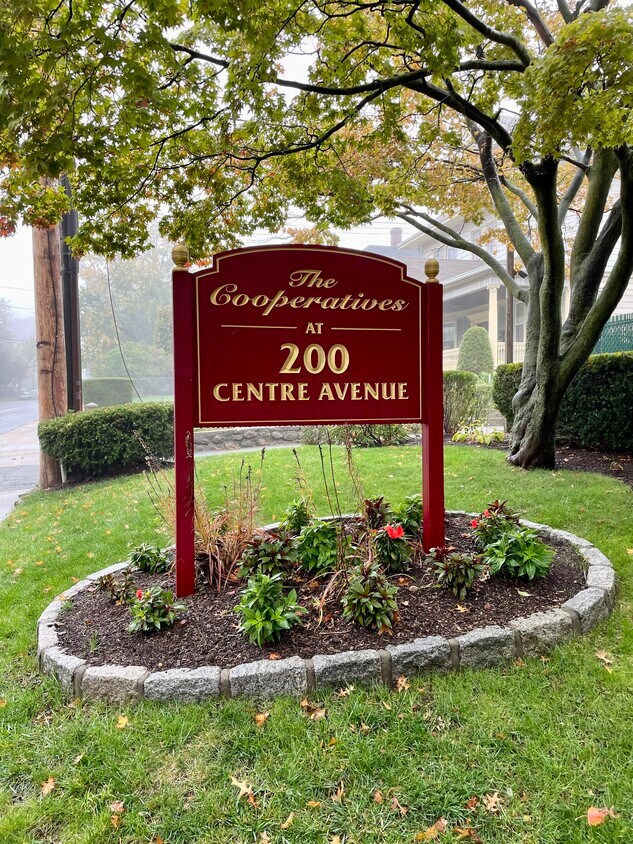 200 Centre Ave Unit 1 M, New Rochelle, NY 10805 Apartments in New