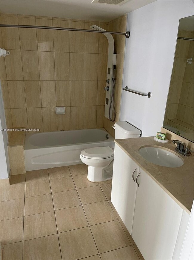 Foto del edificio - 1750 N Bayshore Dr