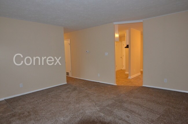 Building Photo - 3673 Tiffany Dr