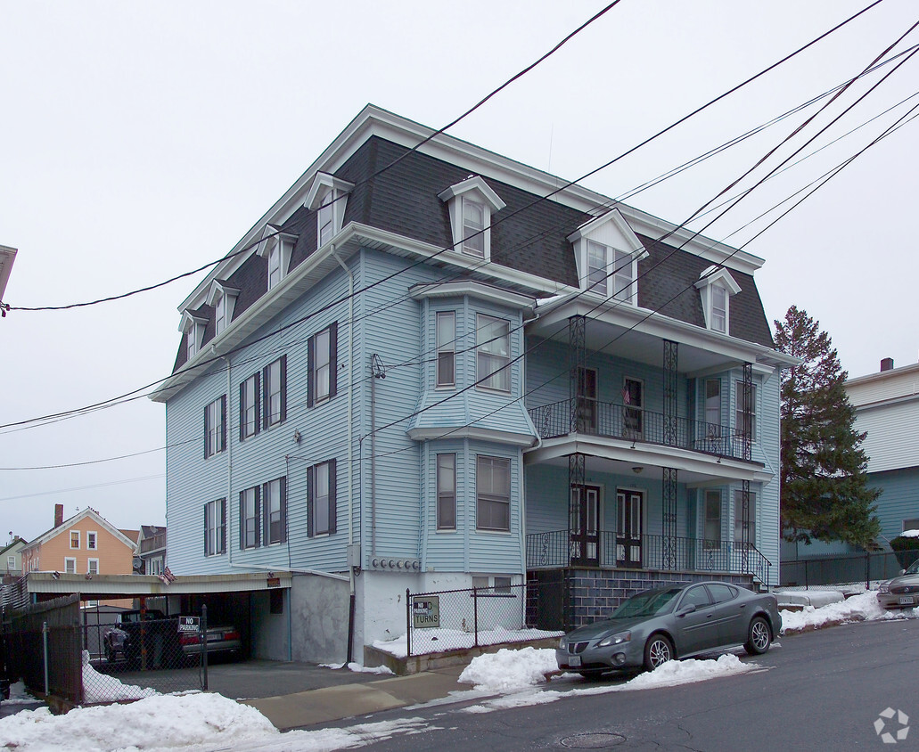 Building Photo - 118-120 Locust St