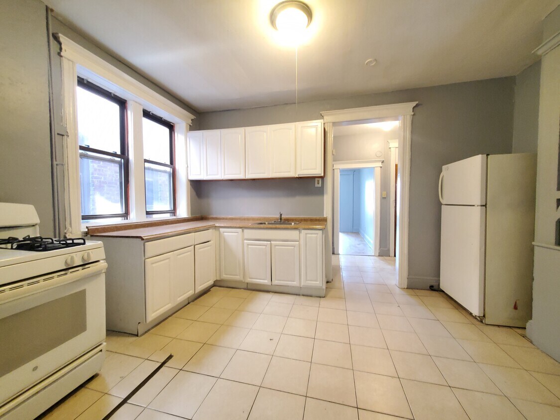 8 Grant Ave, Jersey City, NJ 07305 Apartments in Jersey City, NJ