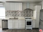 Foto principal - 3568 S Budlong Ave