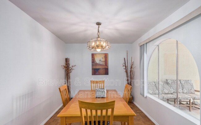 Building Photo - 12034 N 29th St