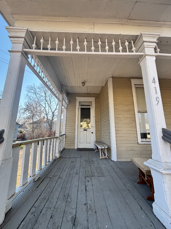 Building Photo - 419 W Vine St