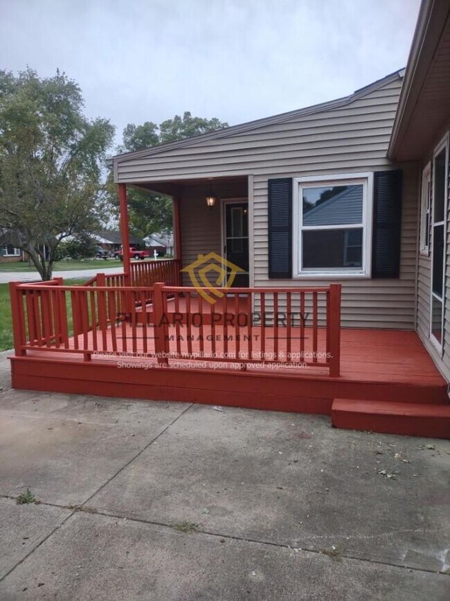 Building Photo - Newly Renovated, 3 Bedroom, 1 Bathroom Hom...