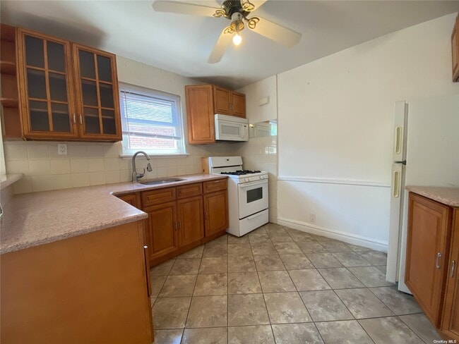 Building Photo - 1704 Radcliff Ave