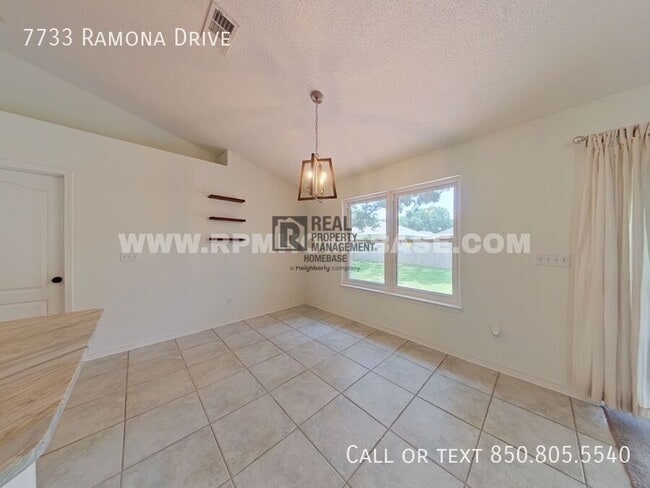 Building Photo - 7733 Ramona Dr
