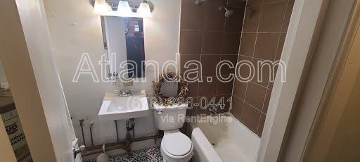 Building Photo - 66 Chester Ave SE