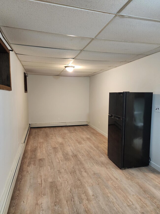 2763 Mack Blvd Unit 3, Fairbanks, AK 99709 Room for Rent in Fairbanks