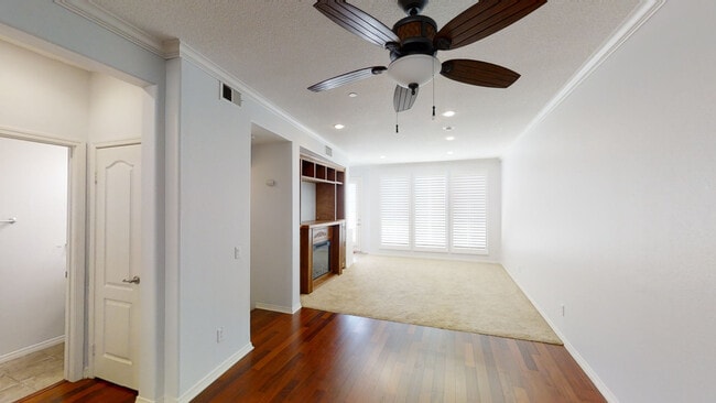 Living Room/Dining Area - 5406 W 149th Pl